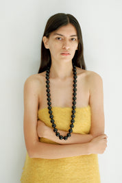 LONG ONYX BOULE NECKLACE