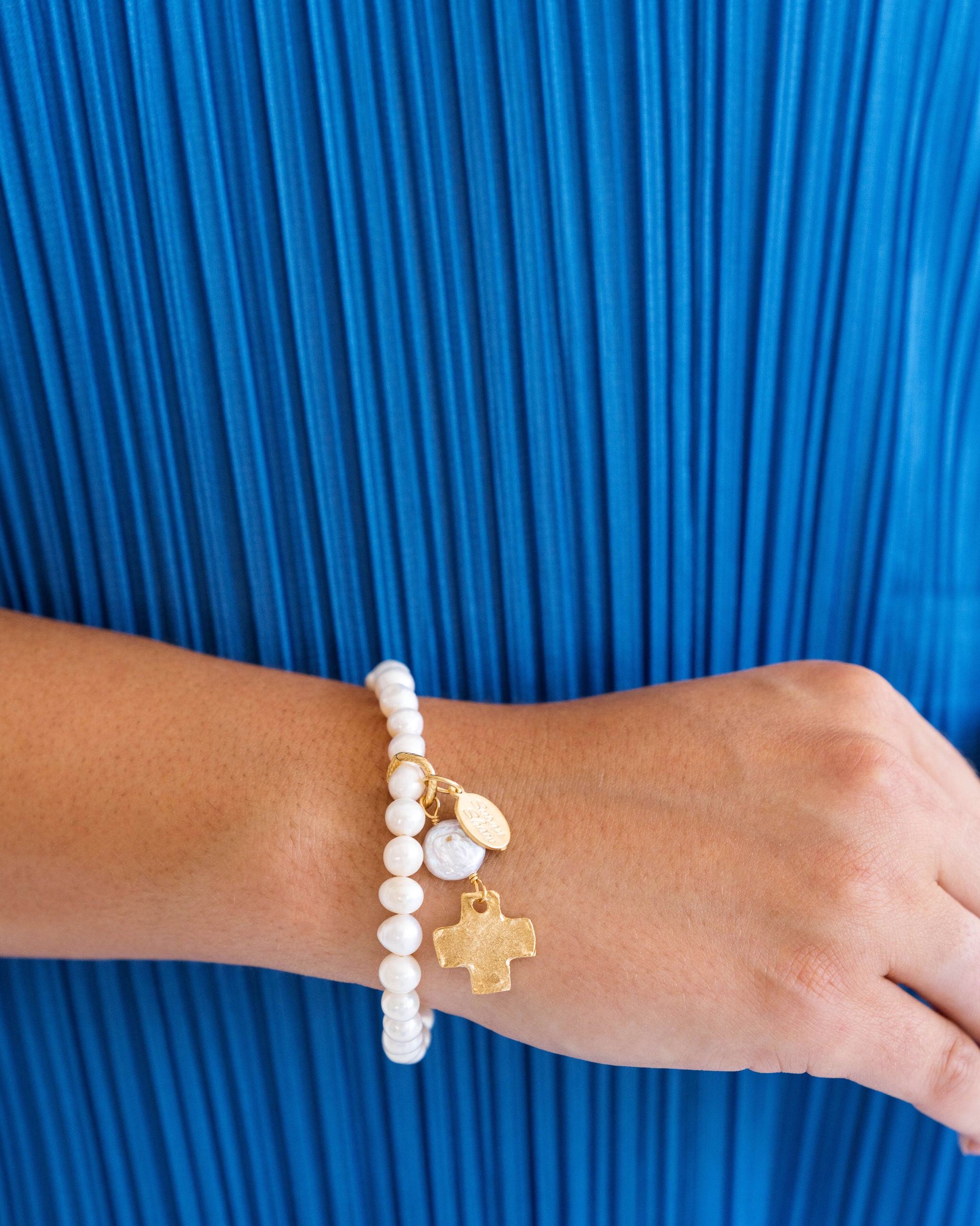 Pearl Cross Stretch Bracelet