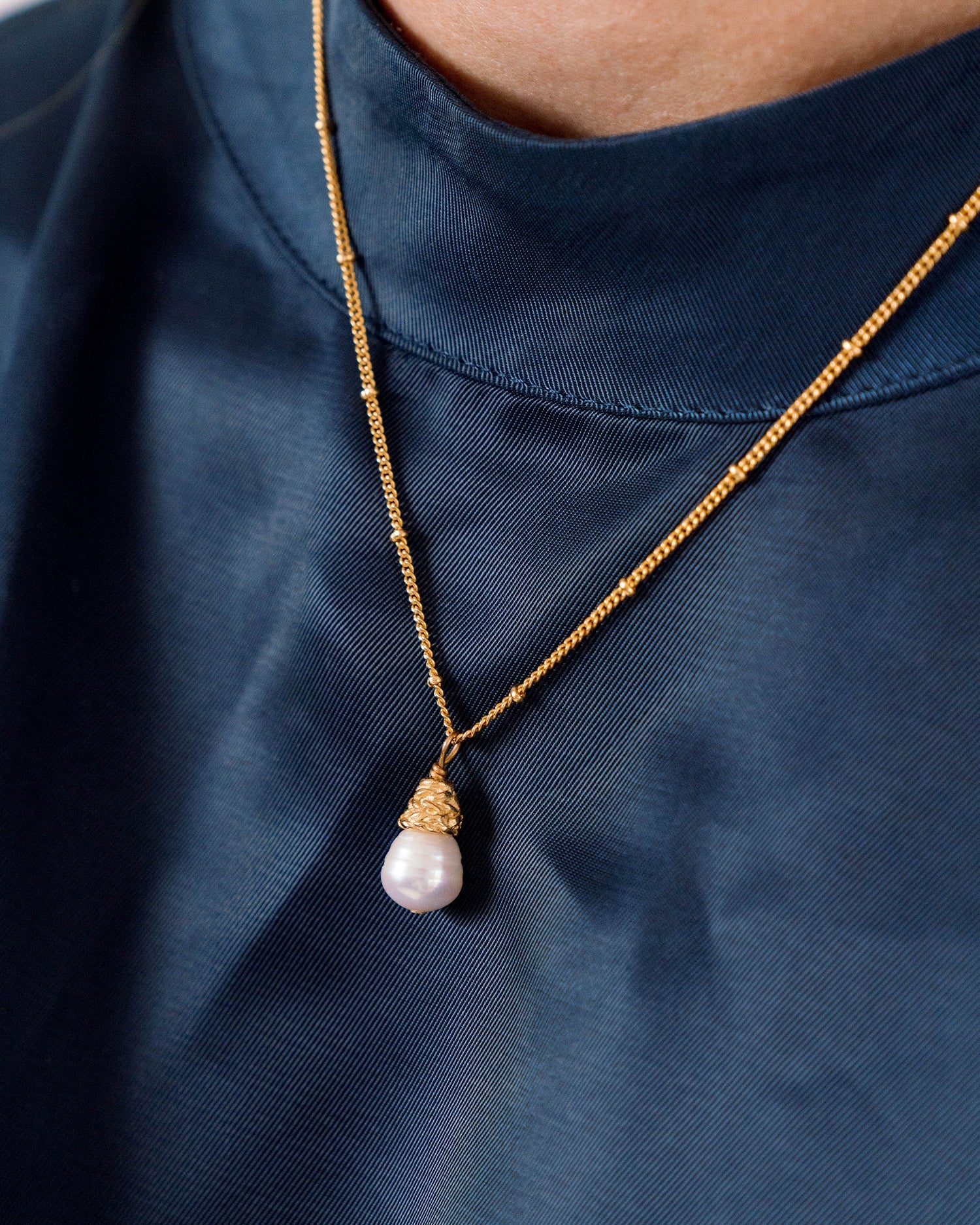 Dainty Pearl Drop Necklace