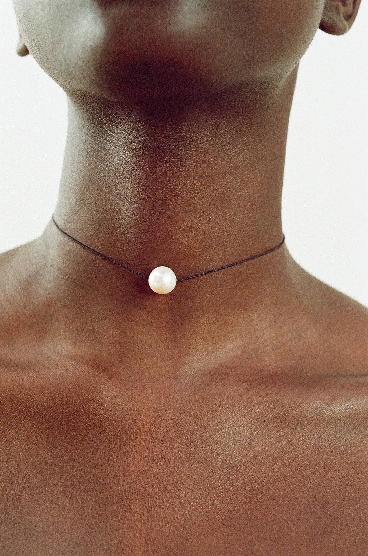 Emilie Choker, White Pearl