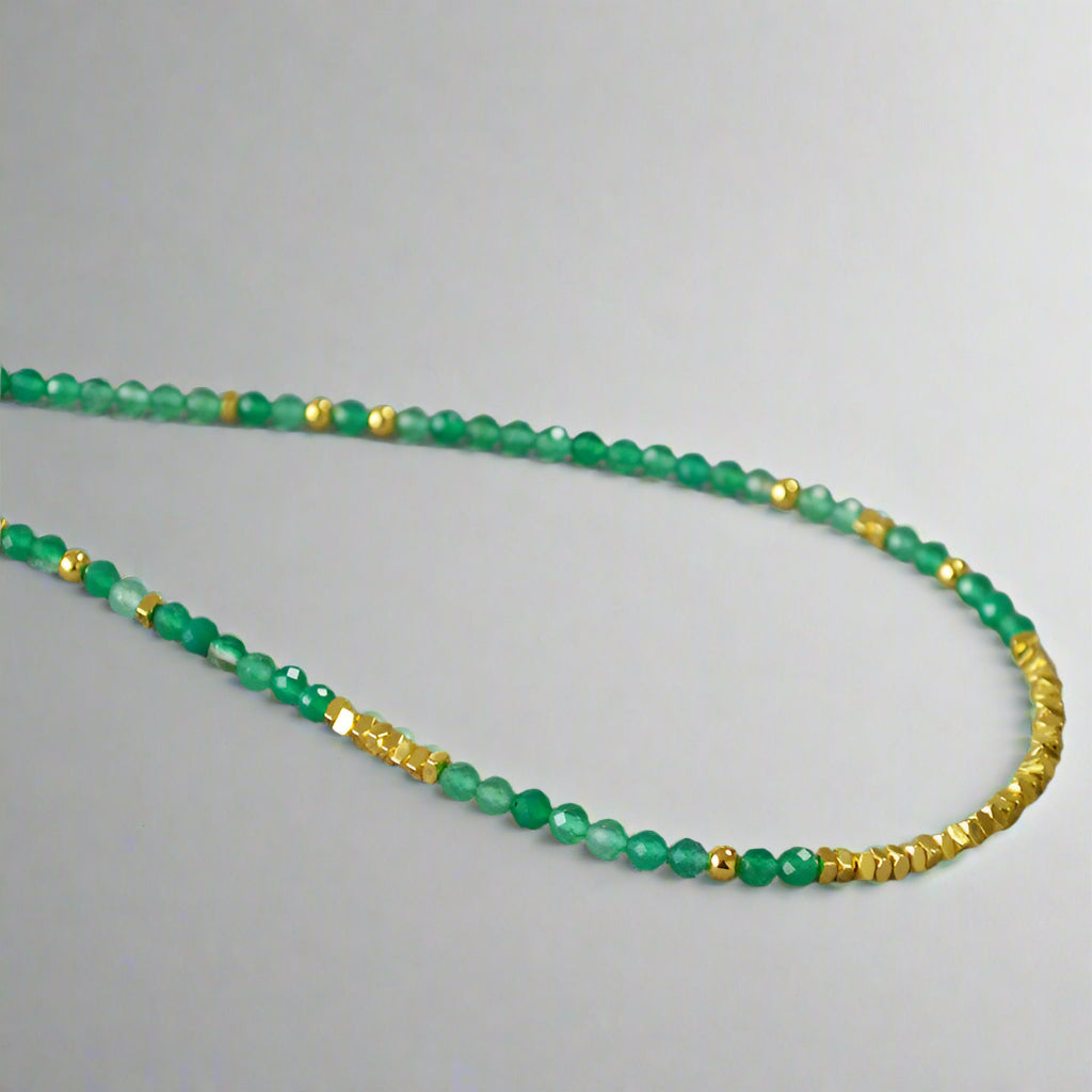 Green Agate Chip Gold Beaded Necklace