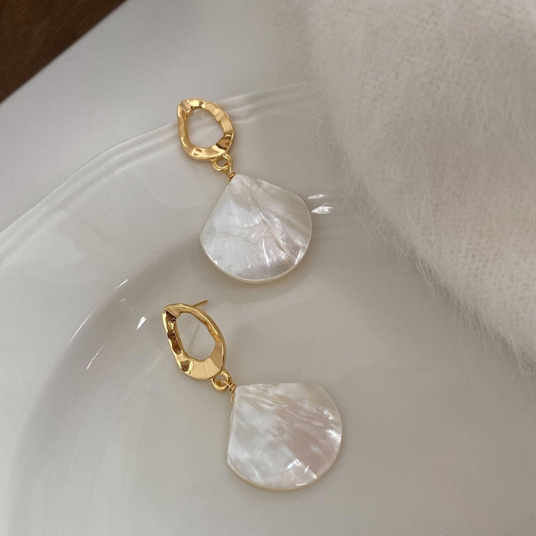 White Shell Irregular Hoop Earrings