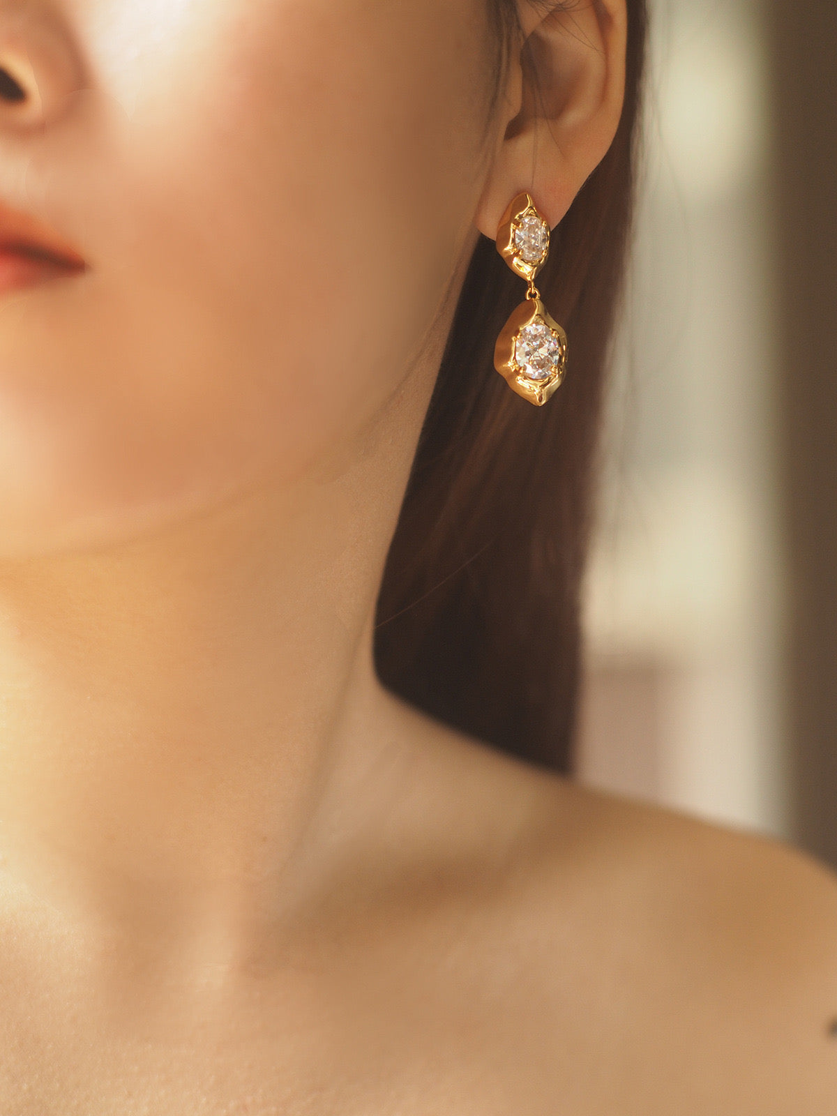 Vintage Chic Zirconia Lava Earrings