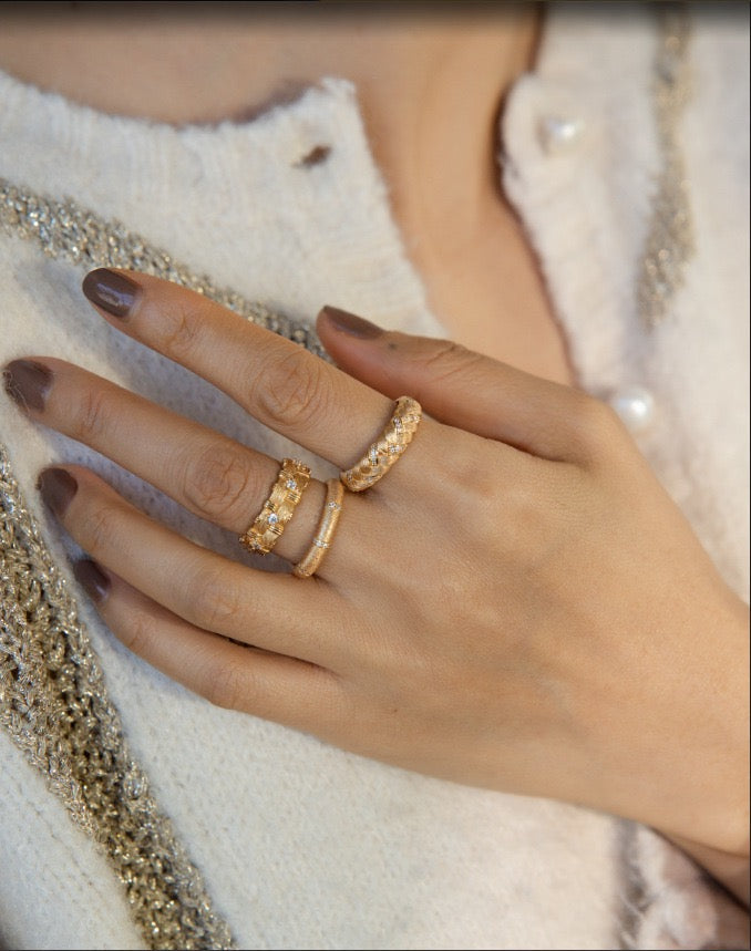 Luxurious Vintage Textured Wheat Woven Ring