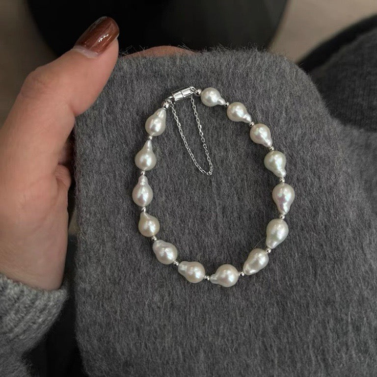 Bright White Baroque Pearl Bracelet