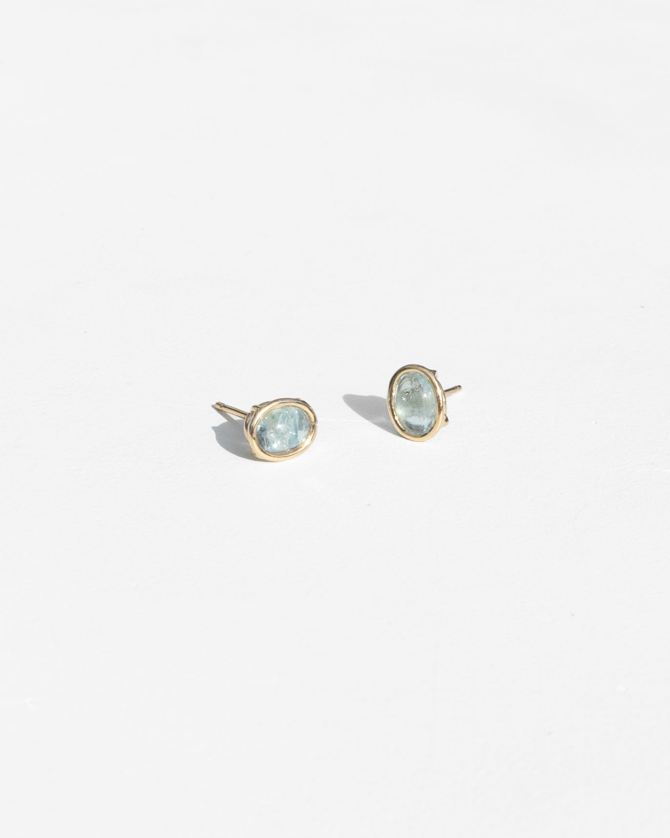 14K Eau Claire Floating Studs