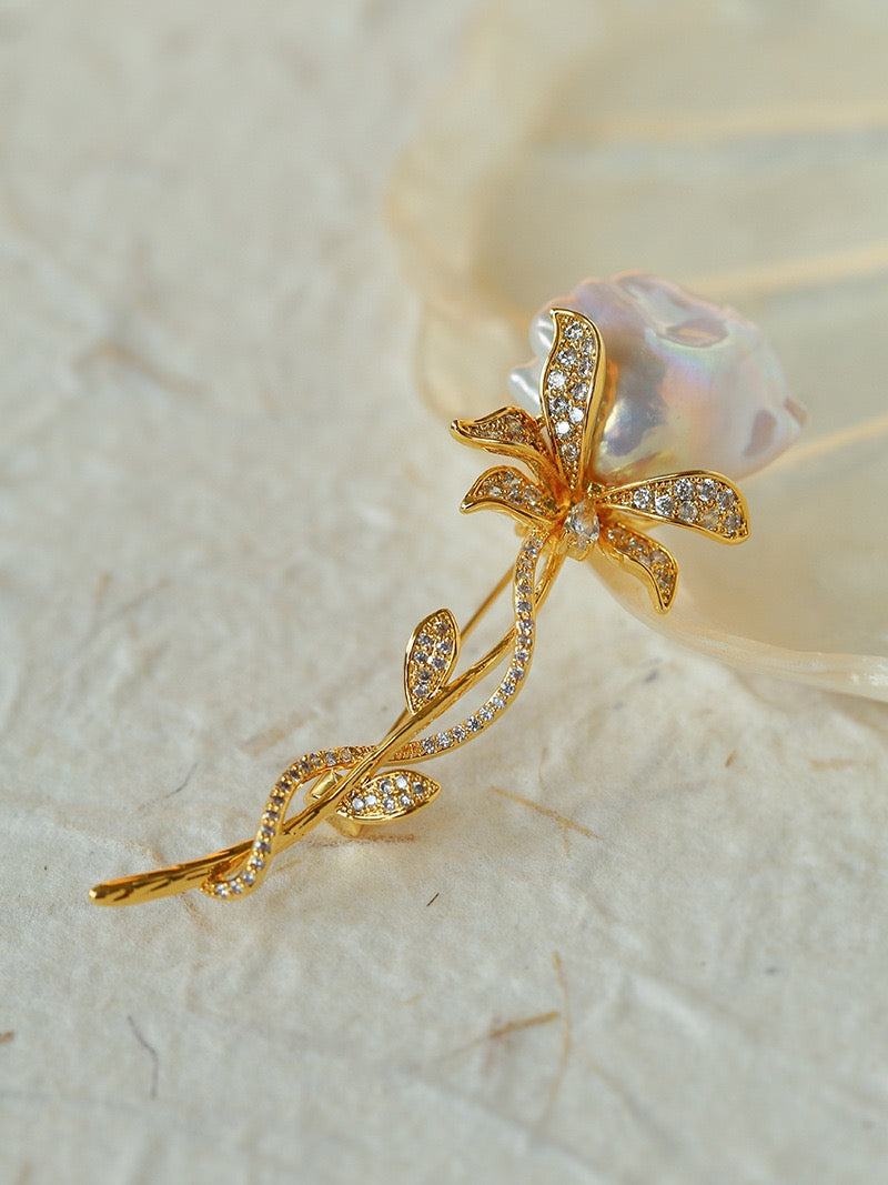 Rosy Flower Baroque Pearl Brooch