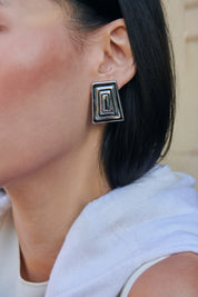 THE ÒLÓ EARRINGS