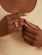 THE TIMEPIECE RING