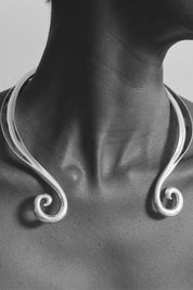 SPIRAL COLLAR