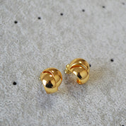 Dual C Twist Ear Stud Earrings