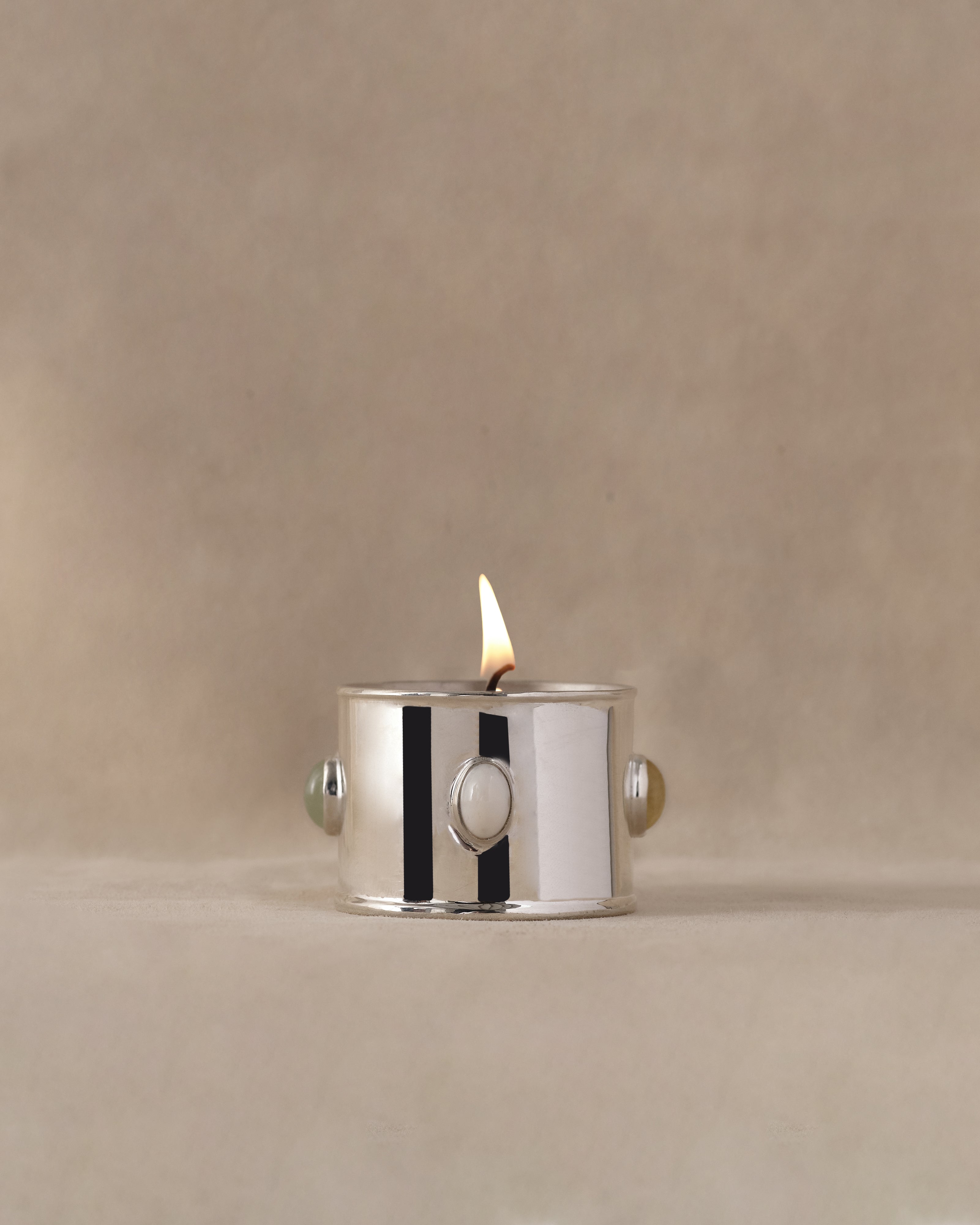 SmallCandleHolder_0392_0903b0f1-84e6-44c8-8f38-73781ffcb13d.jpg