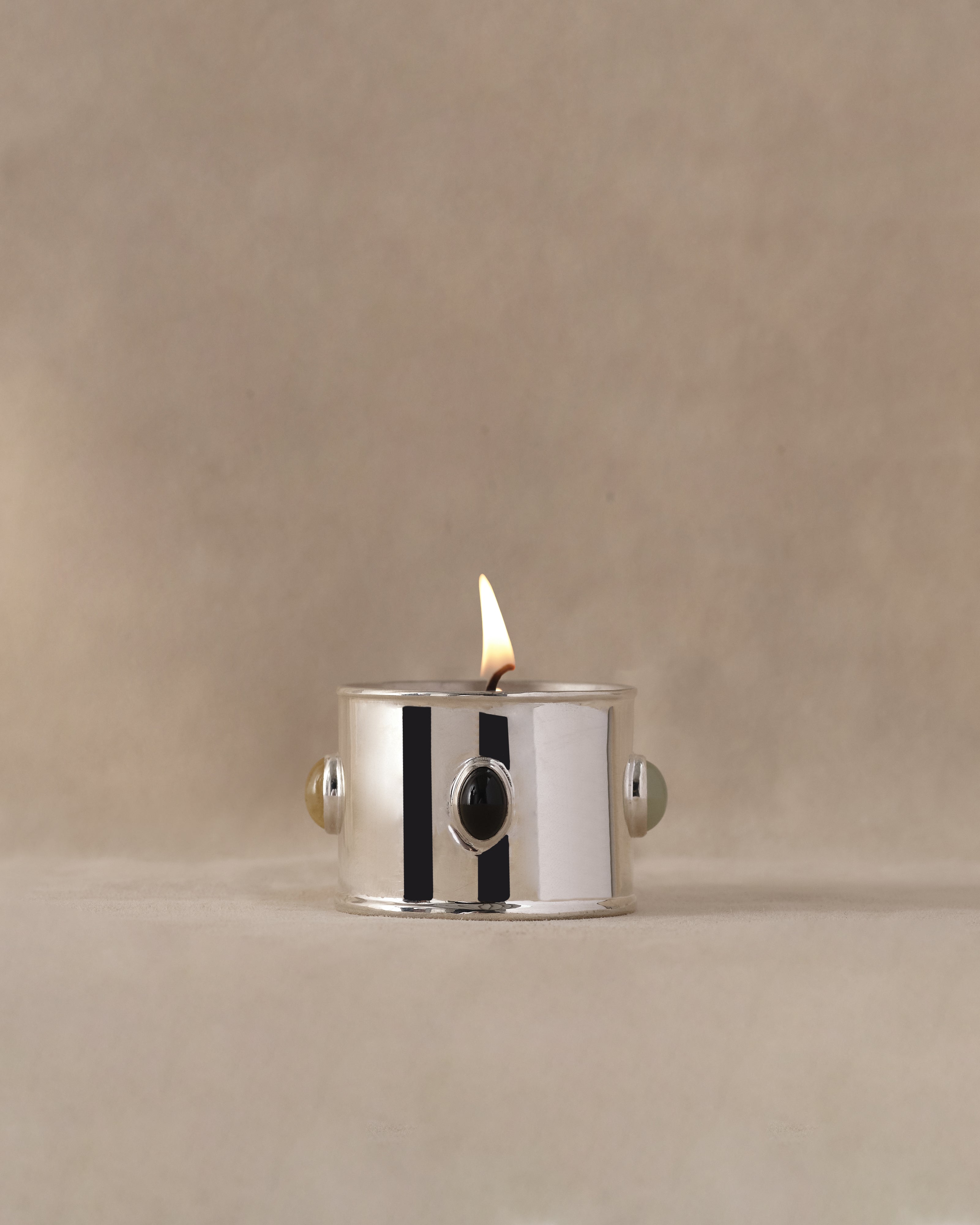 SmallCandleHolder_0395_015417e2-2594-4285-bc7e-fa39feb39ec3.jpg