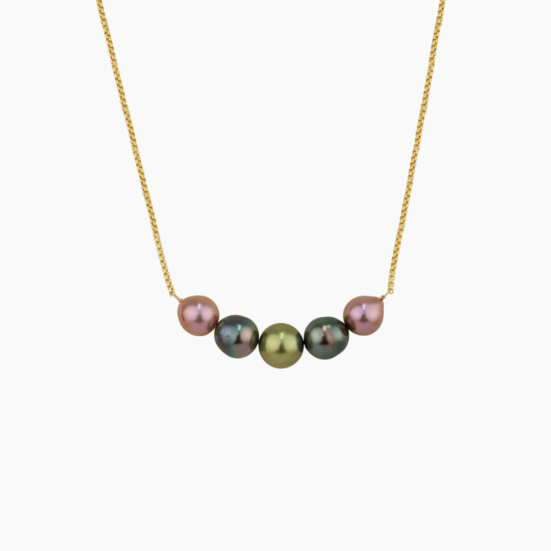 Aruba Stationary Pearl Necklace