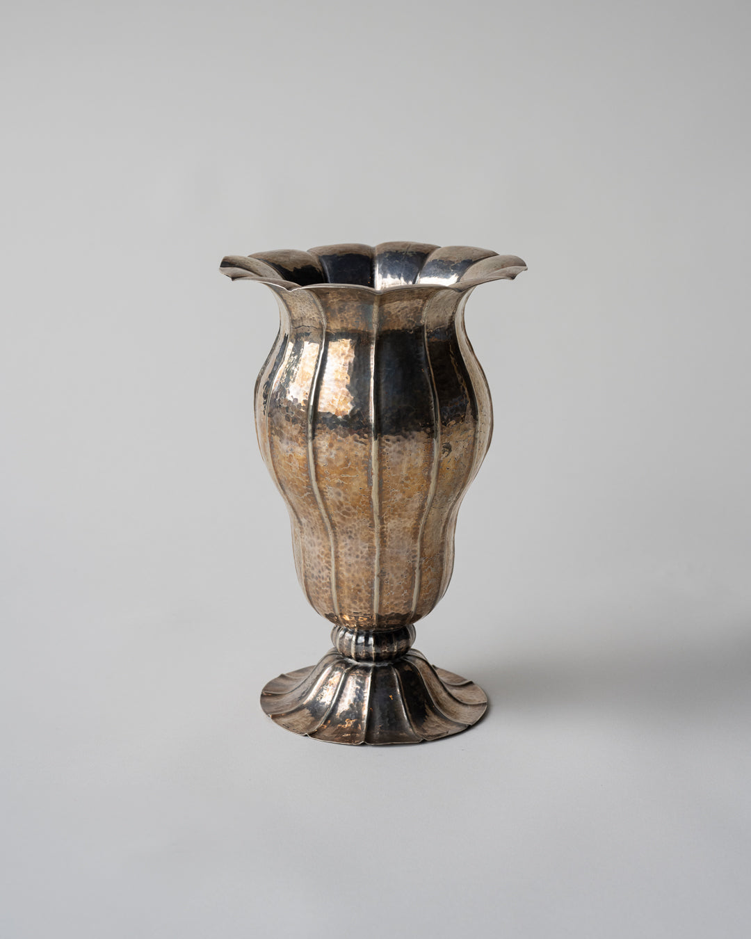 JOSEF HOFFMANN HAMMERED SILVER VASE C. 1925