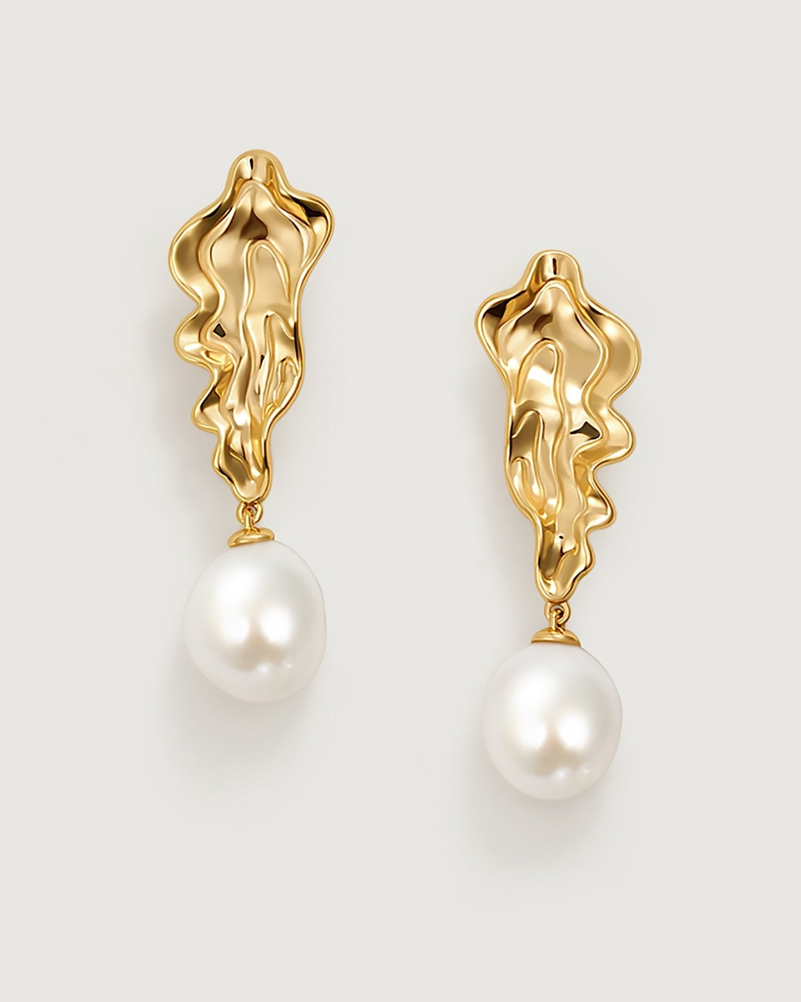 Annual Ring Pearl Earring