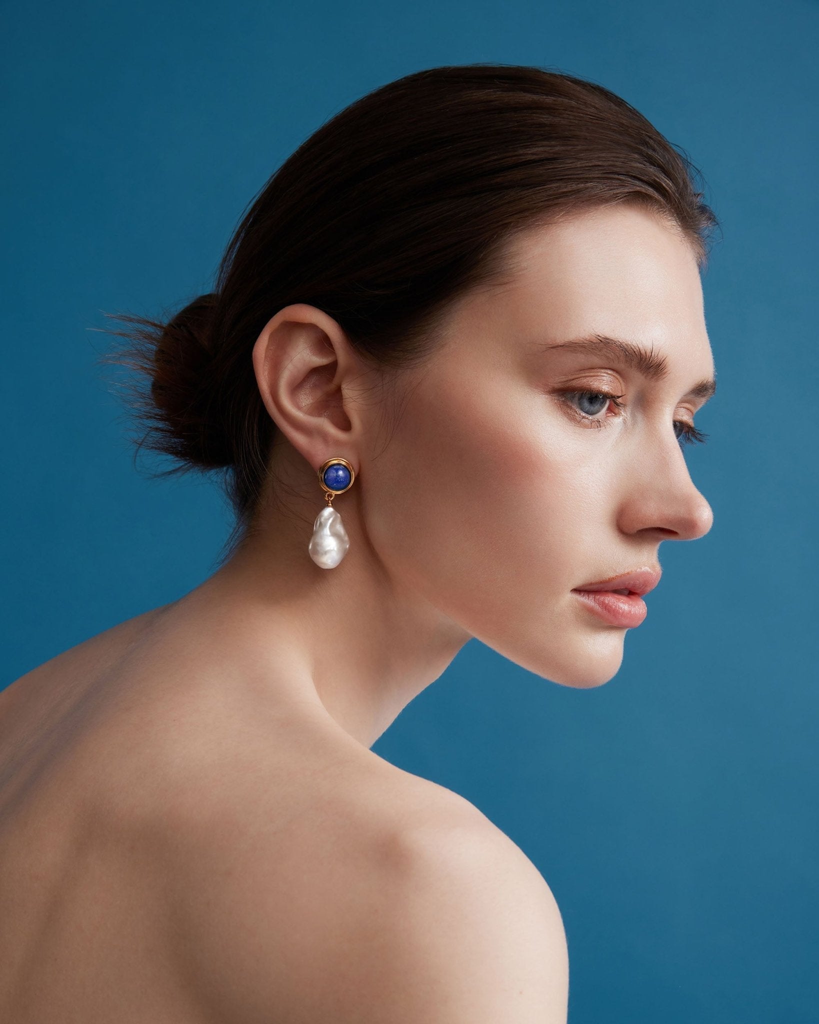 azure-glow-baroque-pearl-earring-114824_4f343b67-a84f-4944-9577-d4fbc314a41b.jpg