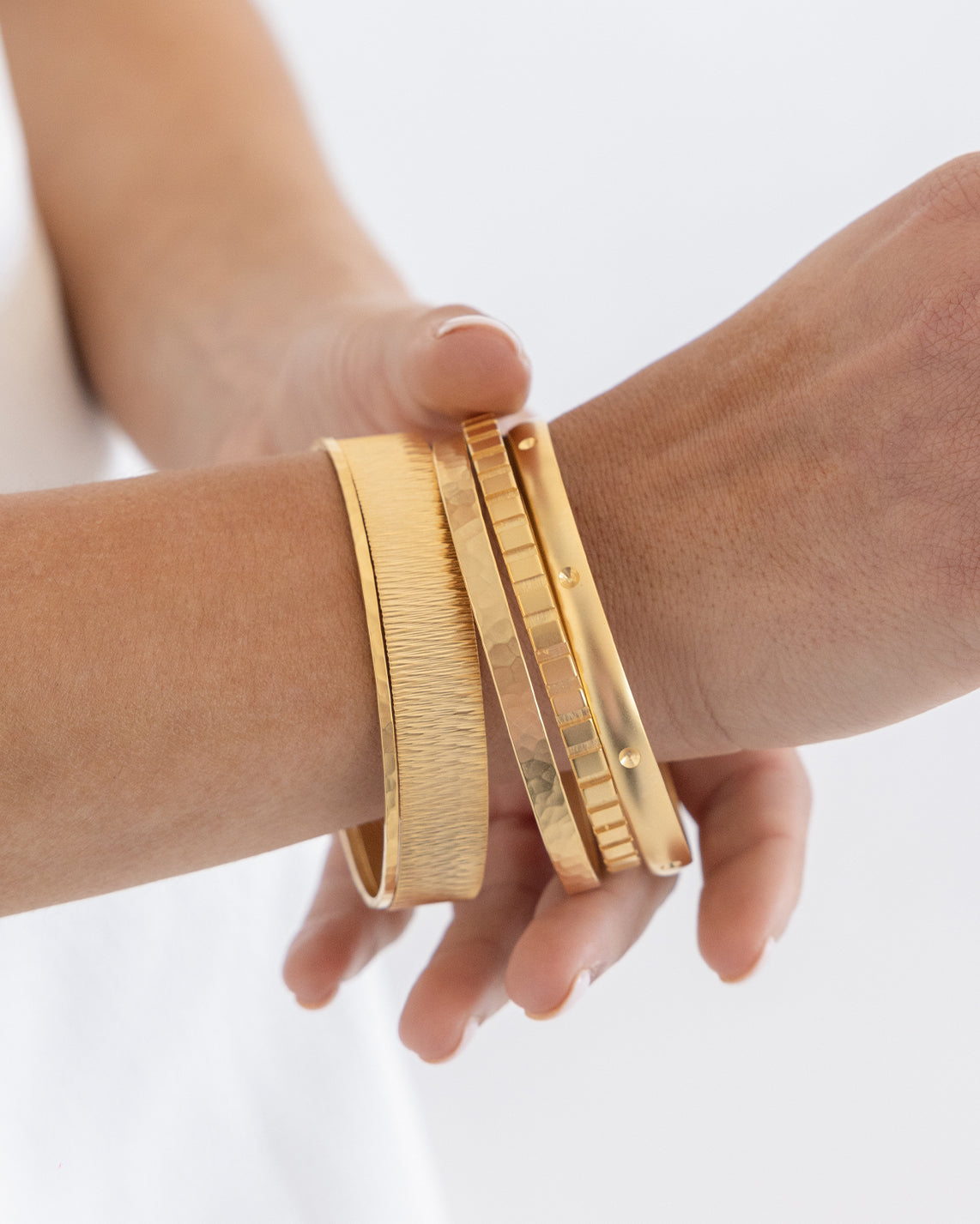 bangles2_8a5f61cf-0144-48ee-af78-006a60315f37.jpg