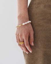 Baroque Pearl Twisted Link Bracelet | 18k Gold Plated/Pearl