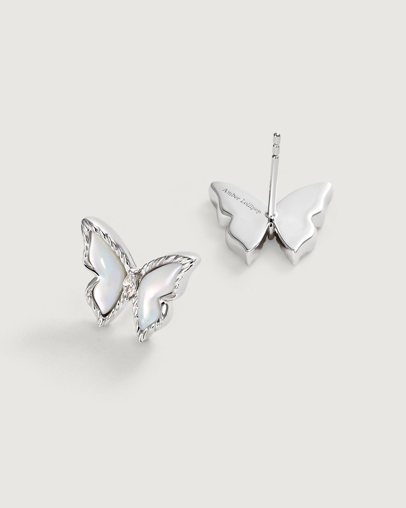 butterfly-moonlit-flutter-earring-202307_51392559-c6ef-4195-b11e-7c72be3d39ea.jpg