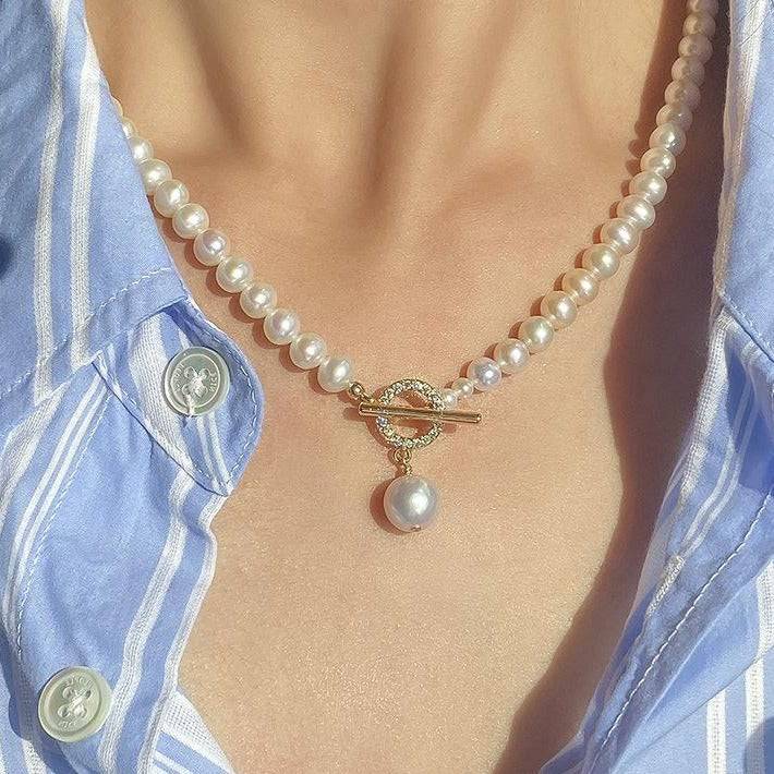 dr-necklaces-ot-lock-freshwater-pearls-pendant-necklace-36626760532201_d4c47799-f111-4a85-a01c-0d4318458718.jpg