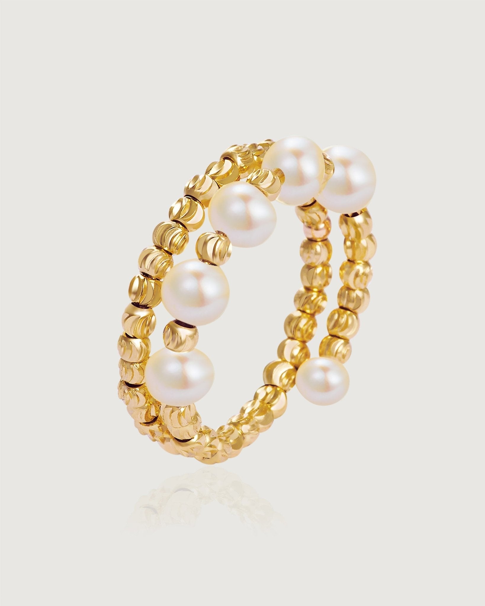 elegant-pearl-ring-on-elastic-928213_f627ea55-517b-45e2-ac1a-8cbaf7fbcdc0.jpg