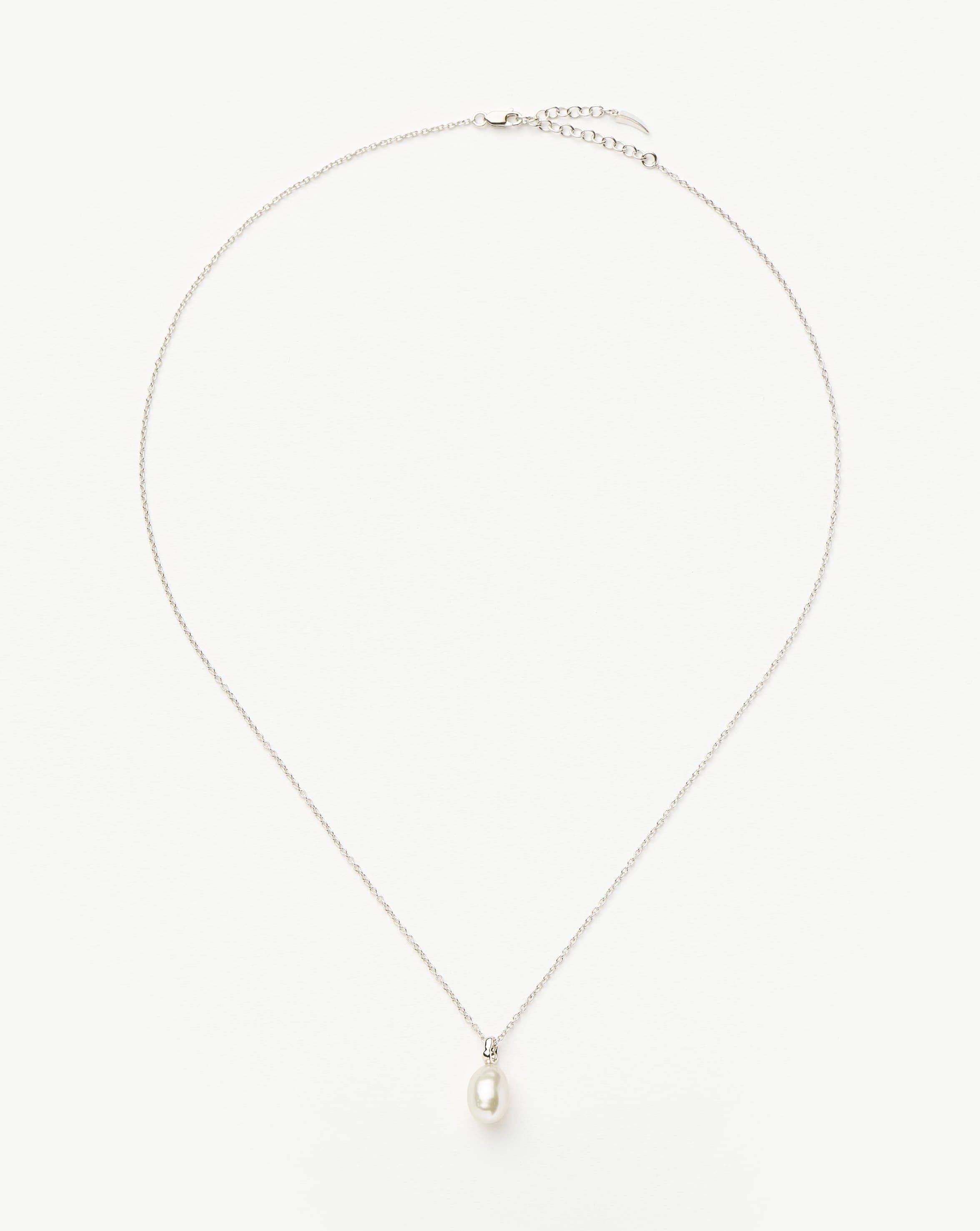 fine-baroque-pearl-organic-pendant-necklace-14k-solid-white-goldpearl-necklaces-missoma-342195_4aa8440a-c5fc-4a07-aea6-1e3af03964b9.jpg