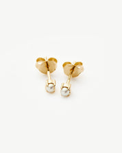 Fine Pearl Stud Earrings | 14k Solid Gold/Pearl