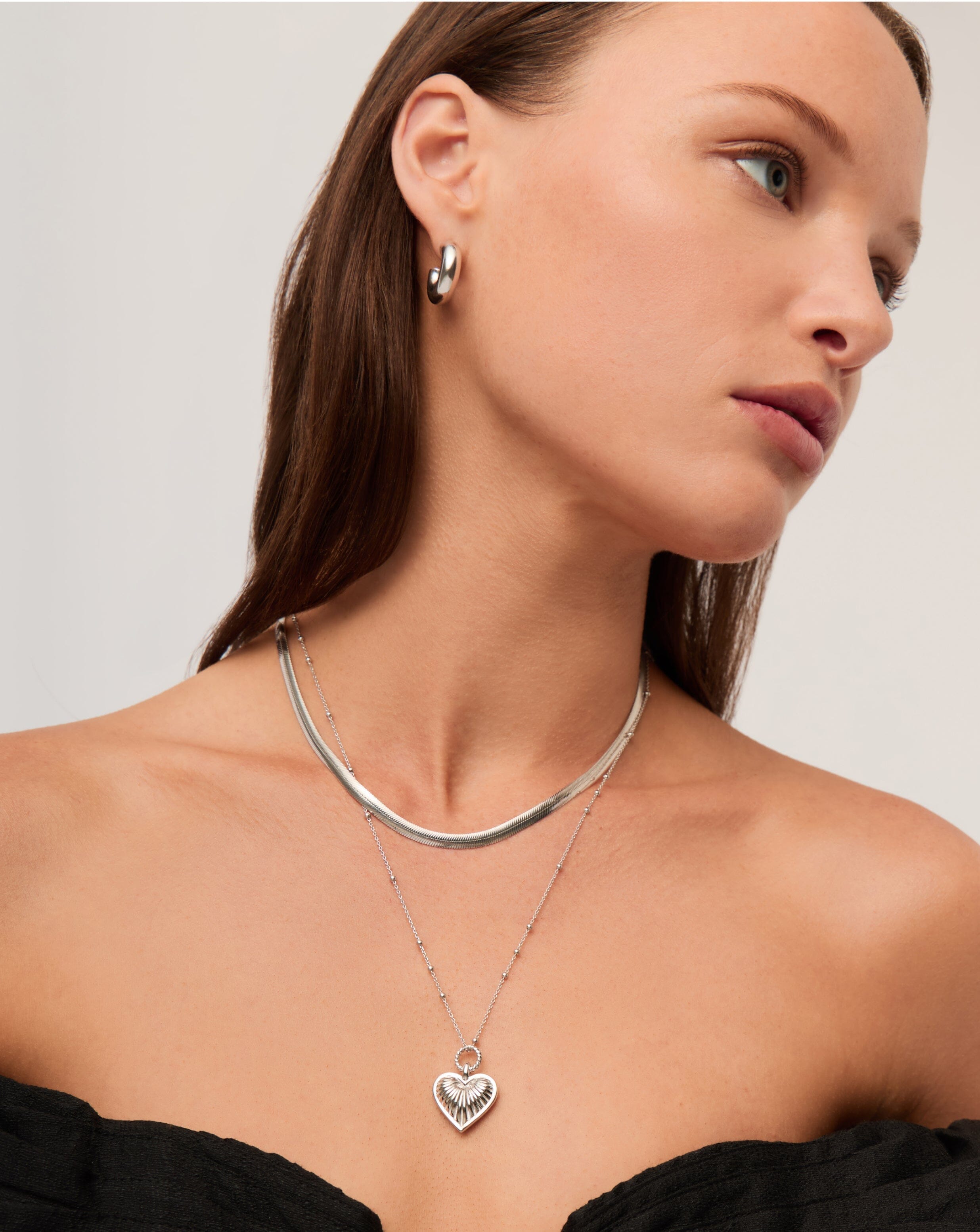 flat-snake-chain-necklace-rhodium-plated-on-recycled-sterling-silver-necklaces-missoma-173710_83d2cc7c-a378-4bf7-ae66-3e61fadd513a.jpg