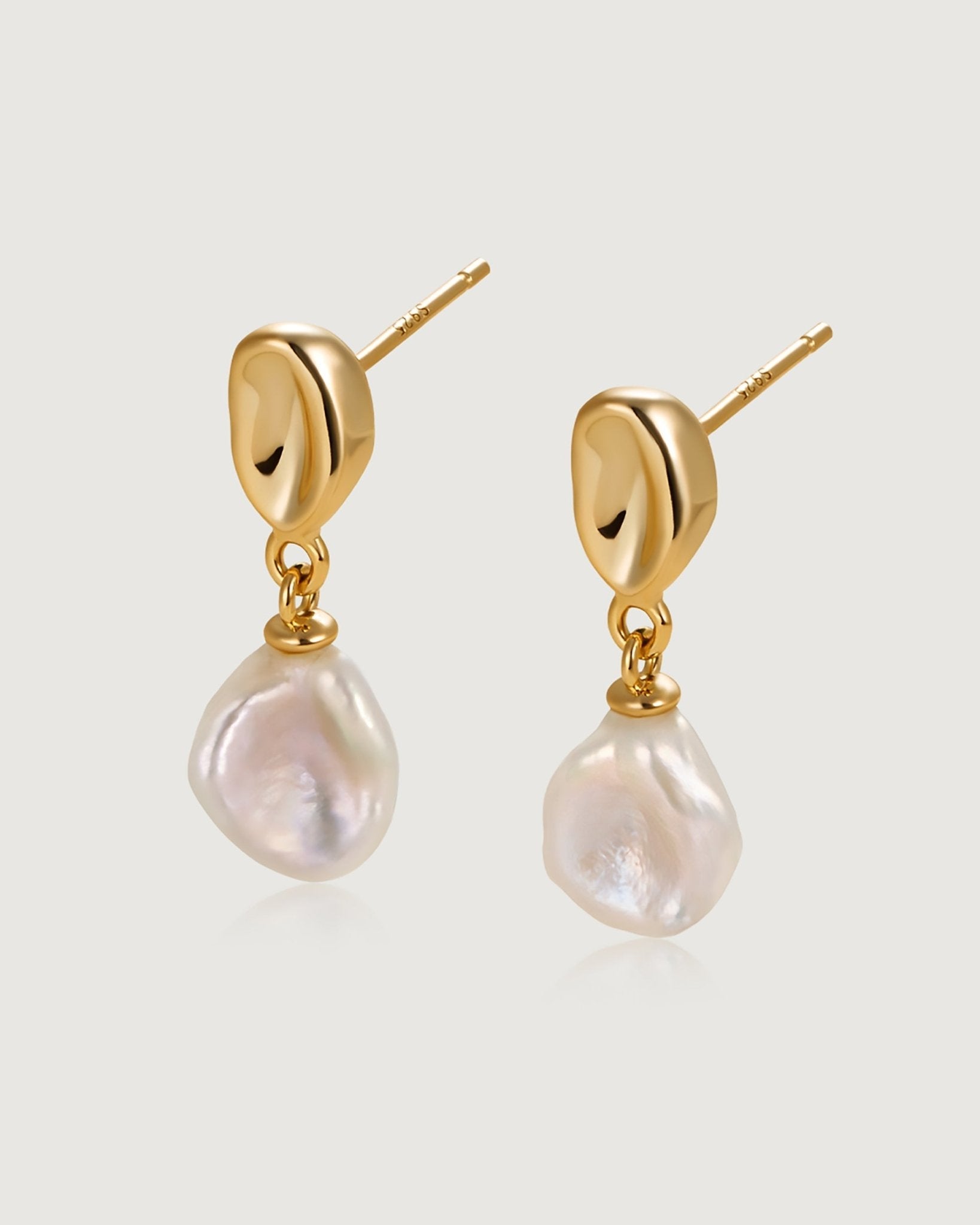 Floriography Lilac Pearl Earring