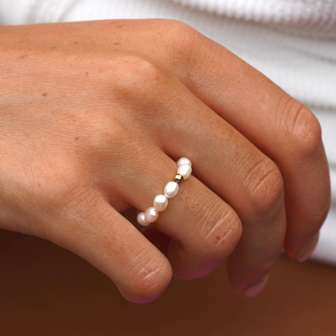 freshwater-pearl-ring_1_37f5cf42-d0a6-42e0-9f44-a56f5d4157cd.jpg