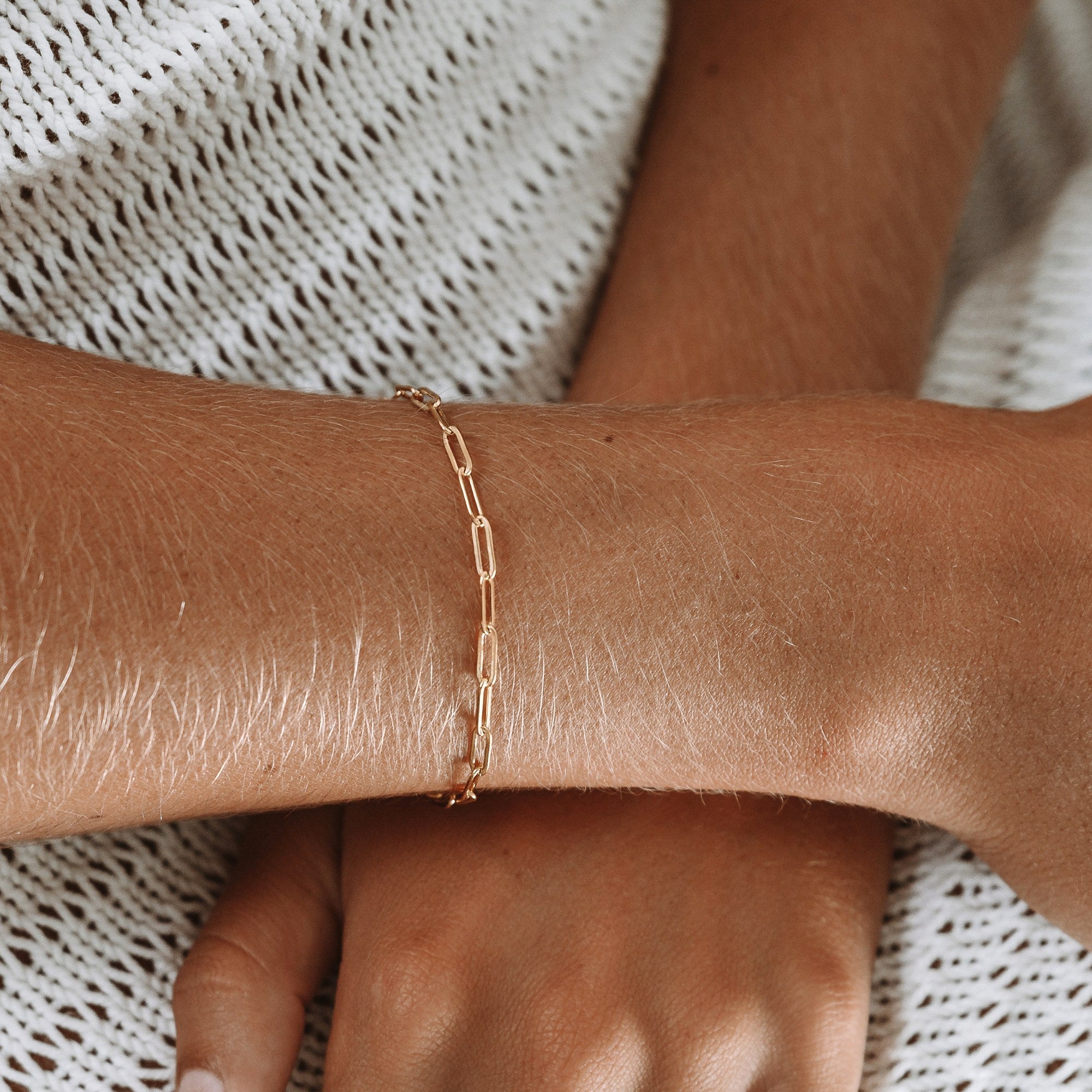 gold-paperclip-bracelet_2.jpg