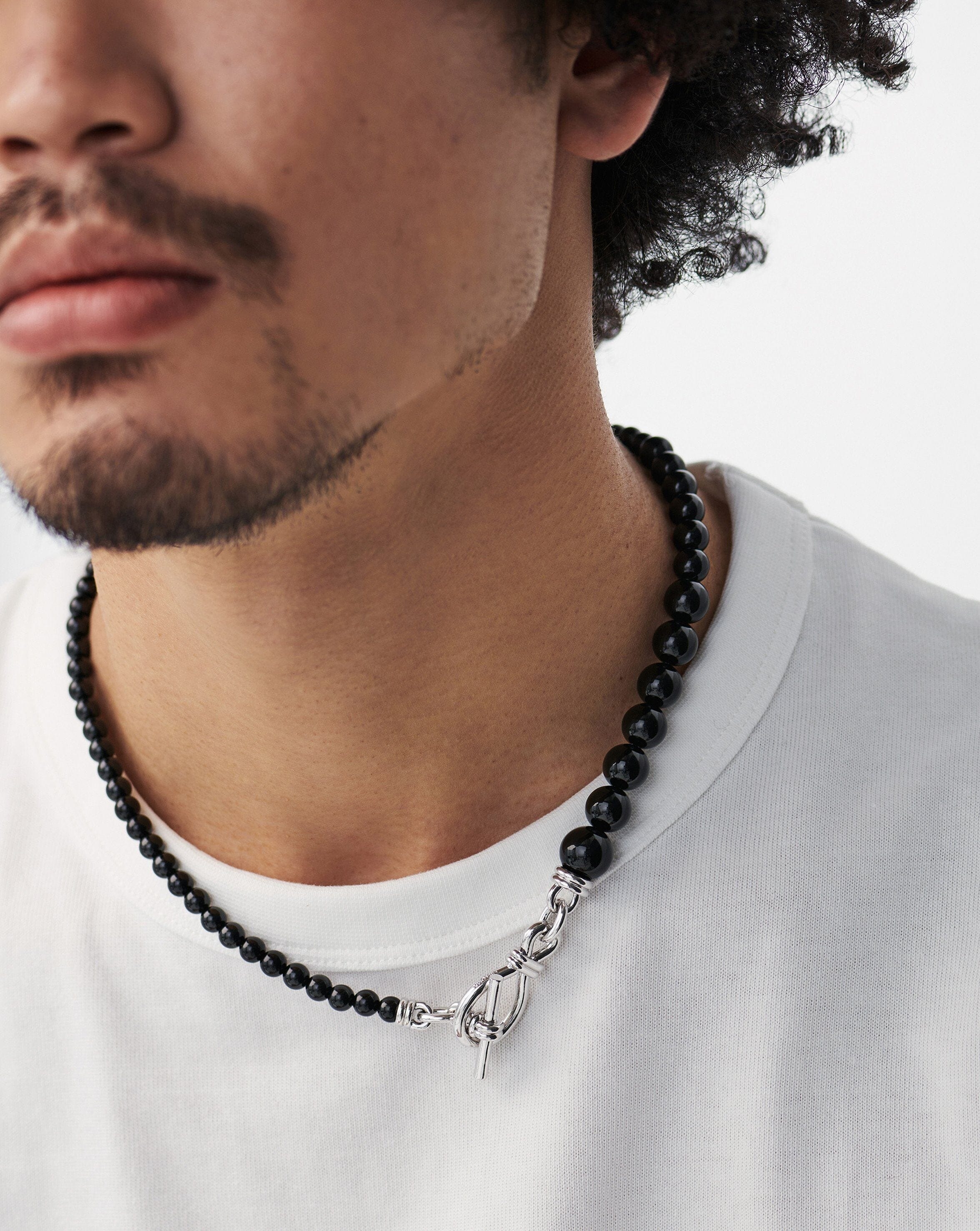 graduated-sphere-t-bar-necklace-silver-platedblack-onyx-necklaces-missoma-152810_f7607e47-21c6-4591-ad71-229b002bf132.jpg