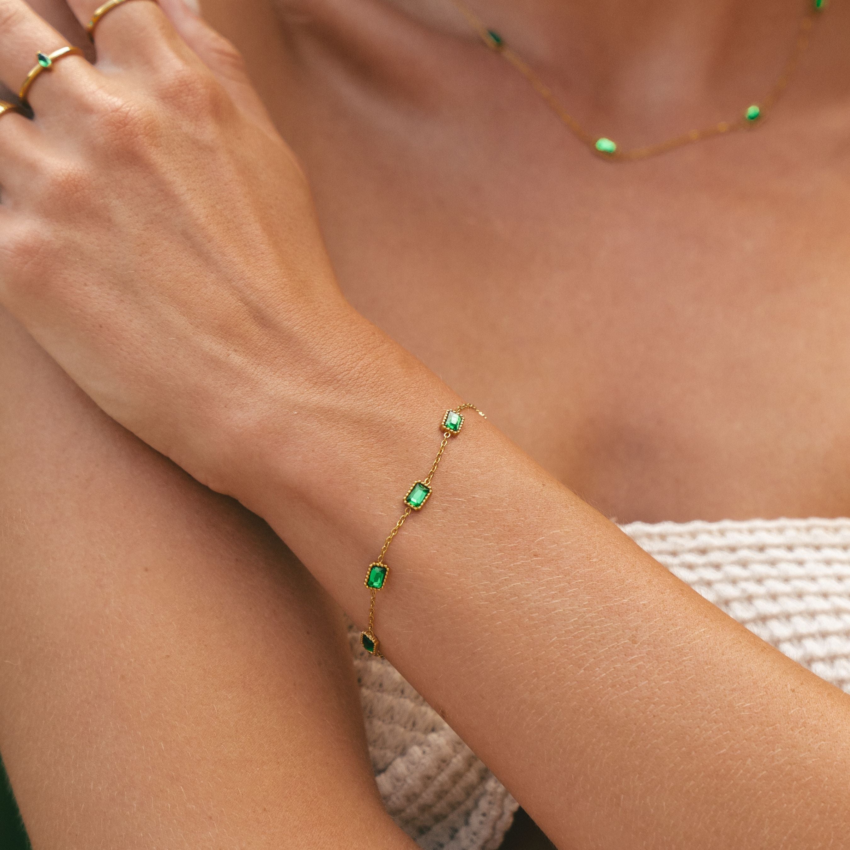 green-stones-bracelets_ba718c86-06be-424a-918e-f3140c9b0f5a.jpg