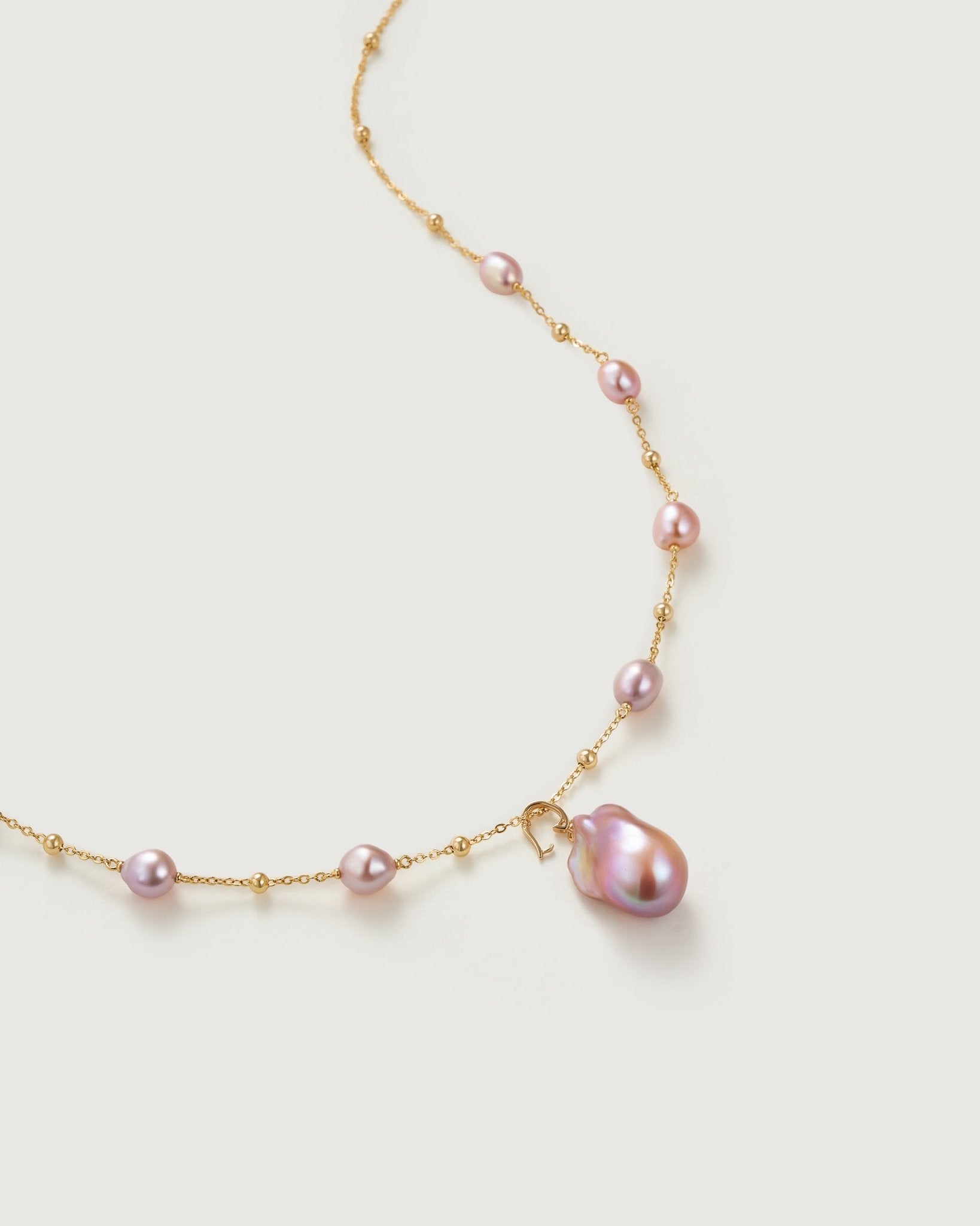 Gypsophila Baroque Pearl Necklace