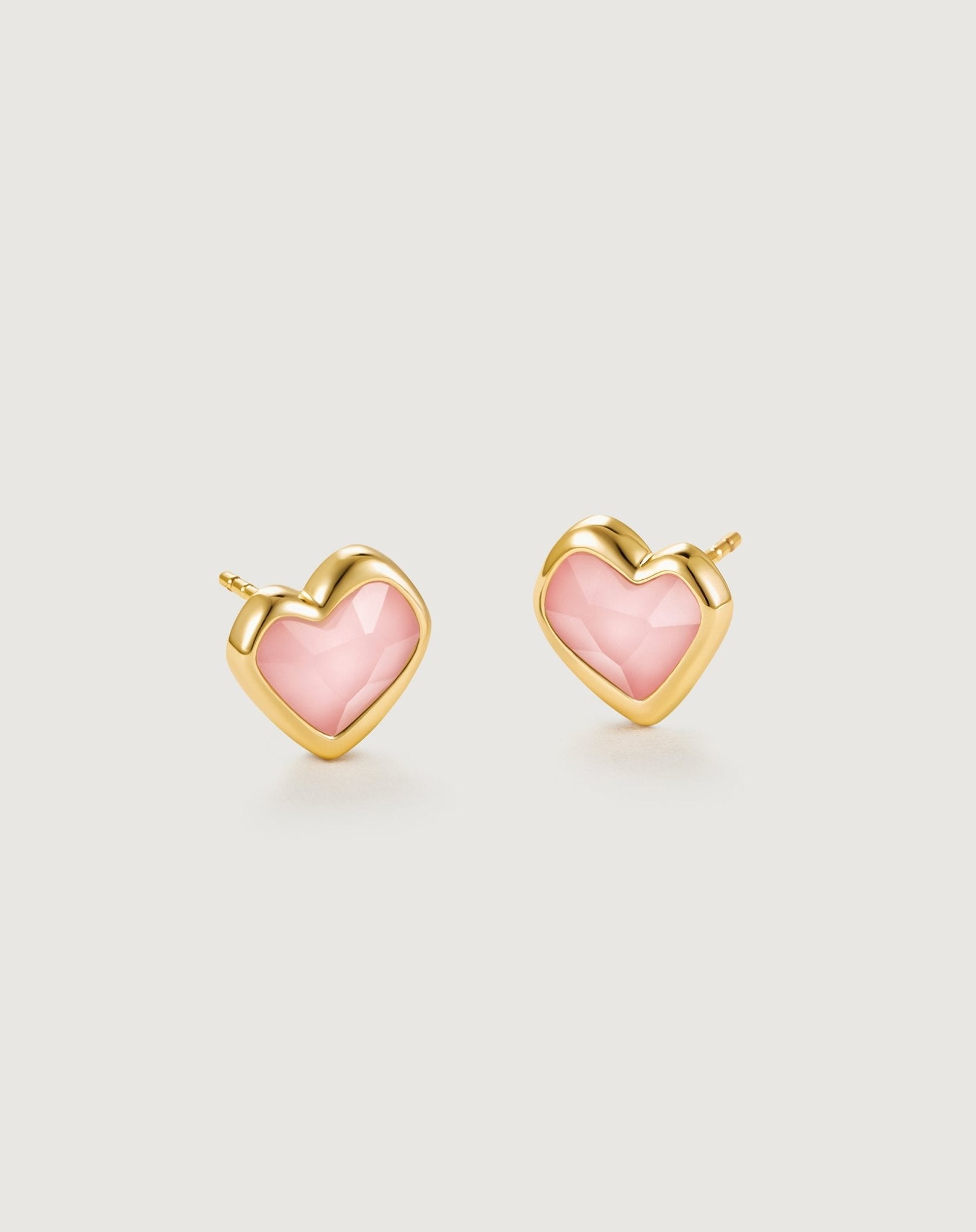 heart-stud-earring-531291_04a175de-feac-480f-9a84-d2d23f41b7e6.jpg