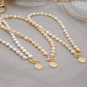 Queen Coin Pendant Pearl Necklace