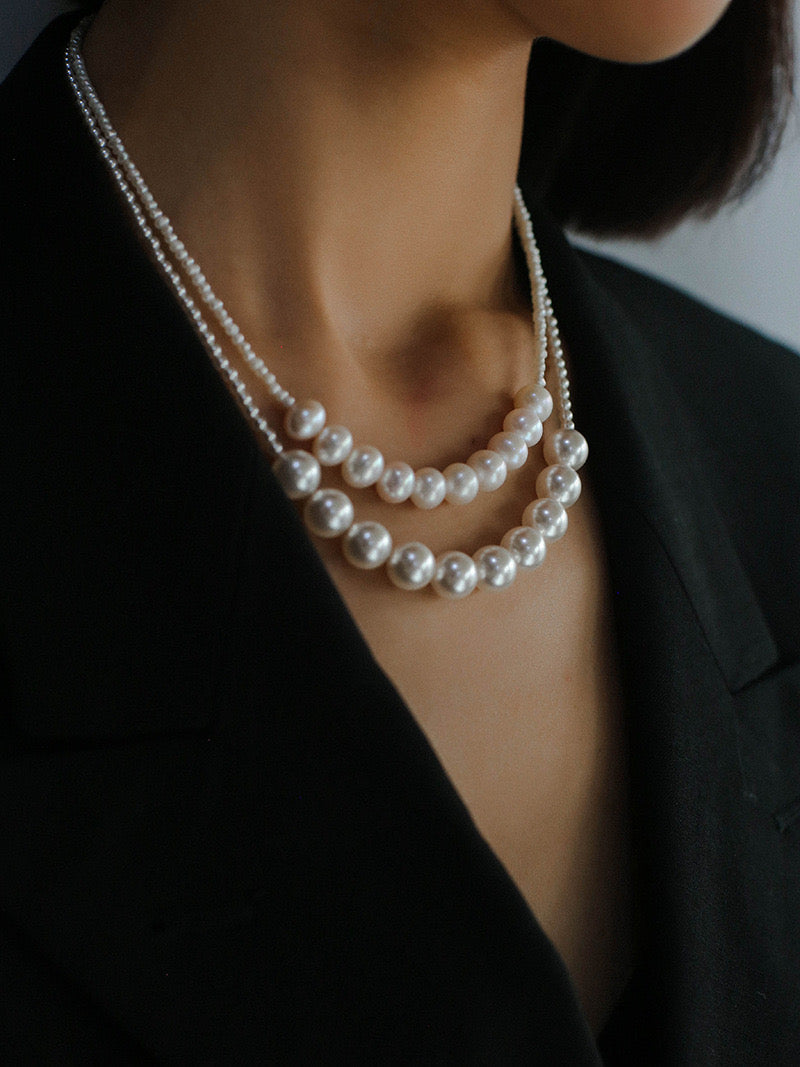 Pearls Beaded Pendant Necklace