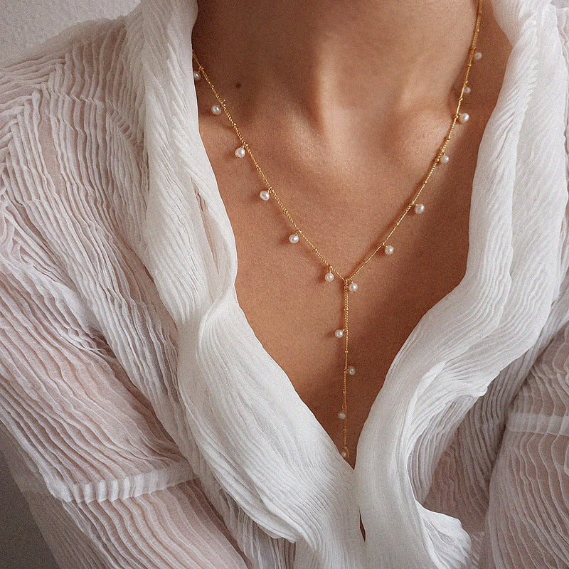 Y Shape Dainy Pearls Necklace