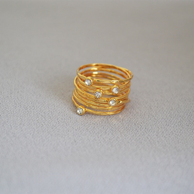 Twisted CZ Layered Ring