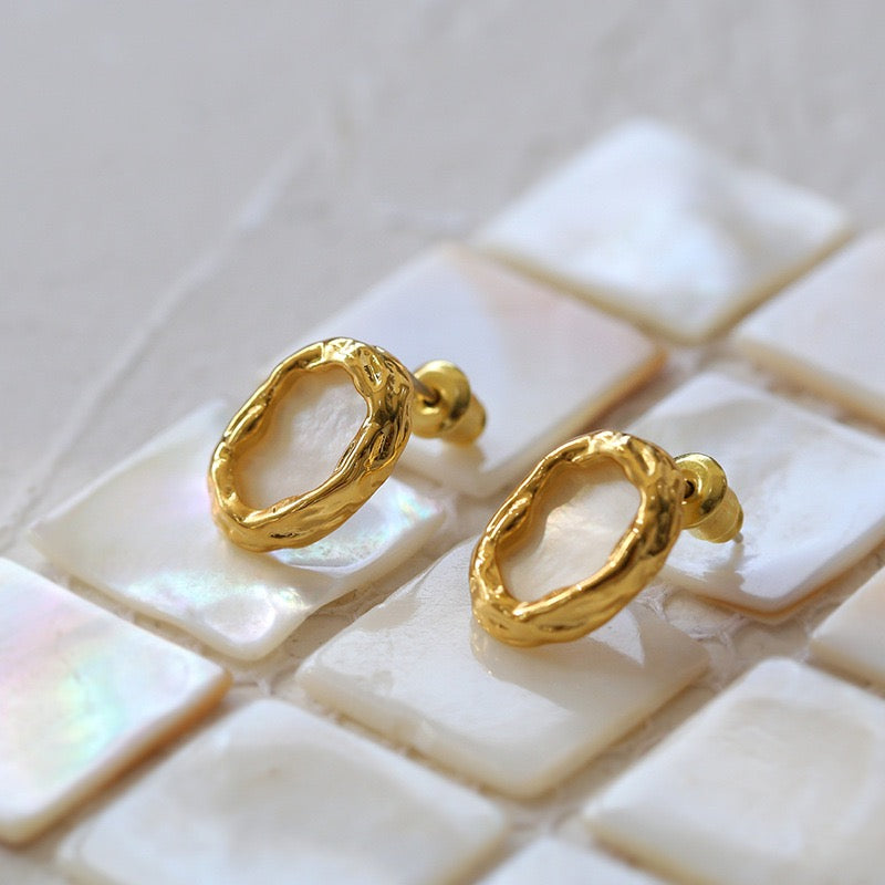 Mother of Pearl Shell Gold Earrings