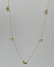 Dainty Flower Pearl Necklace