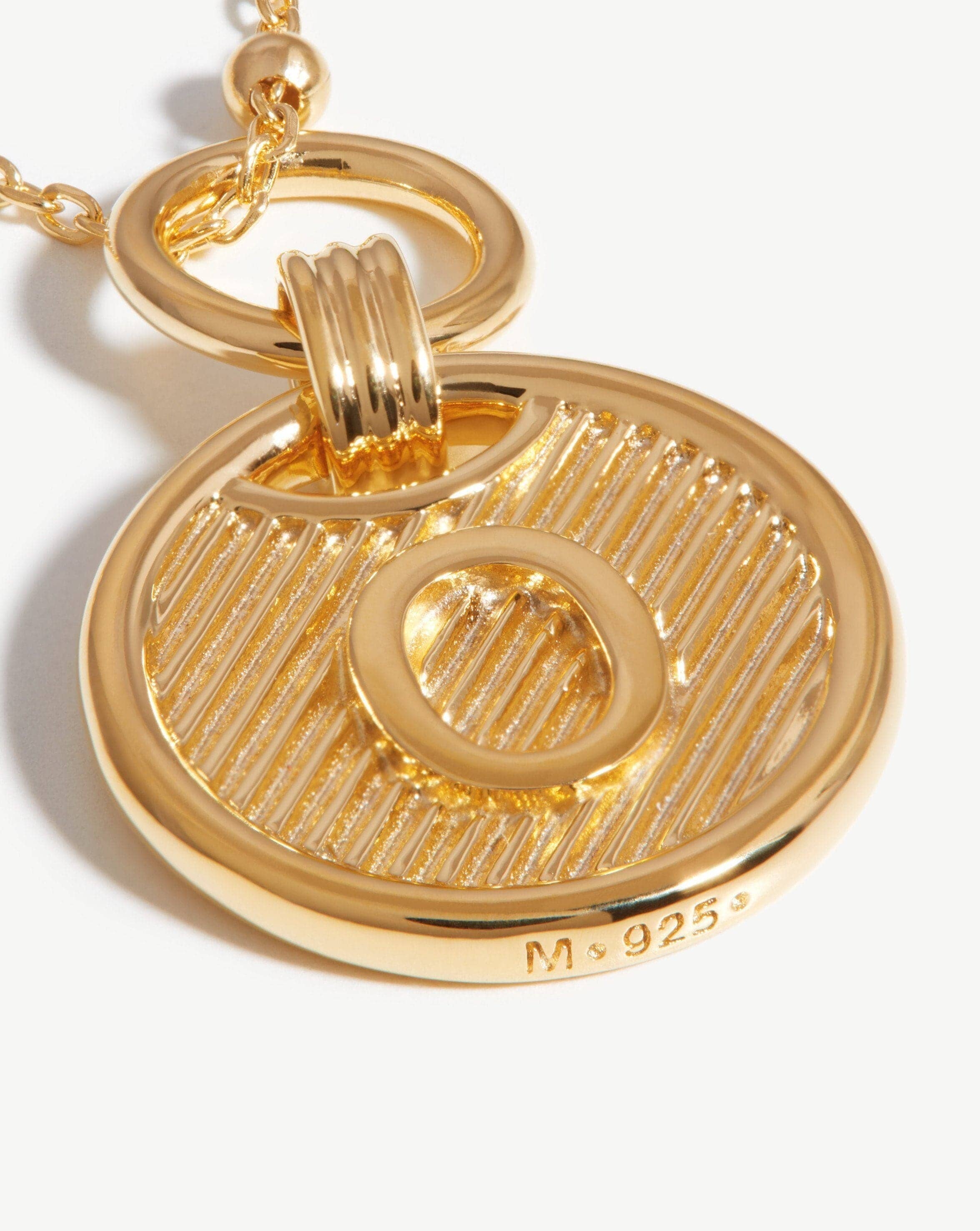 Initial Pendant Necklace - Initial O | 18k Gold Vermeil