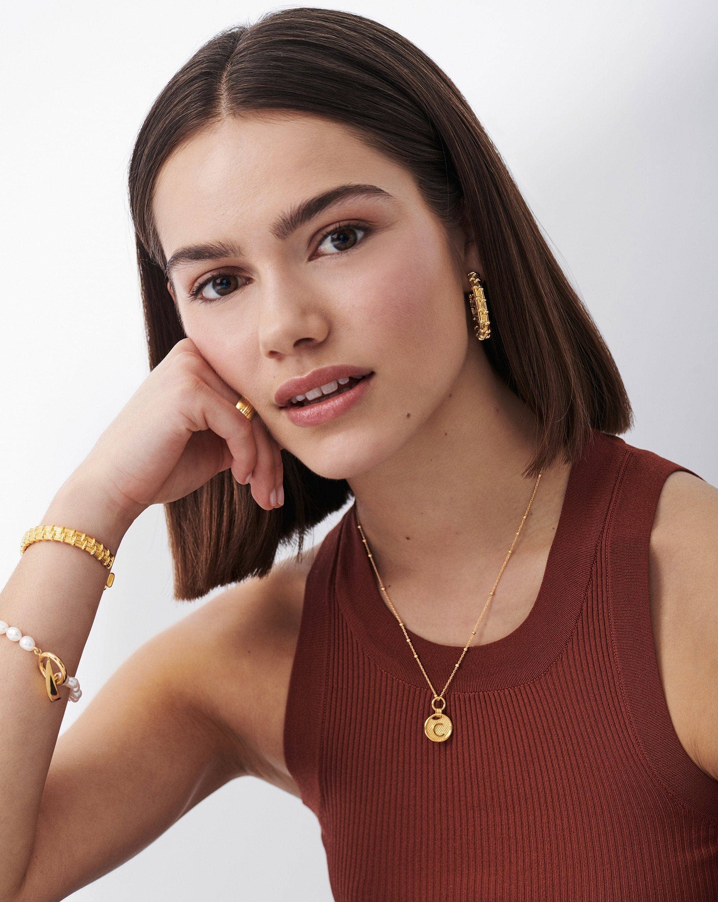 Initial Pendant Necklace - Initial U | 18k Gold Vermeil