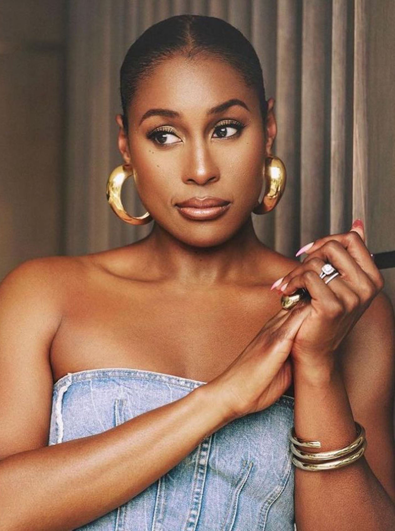 Issa Rae - Sirena Hoops