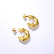 CASSIE Pearl Earrings