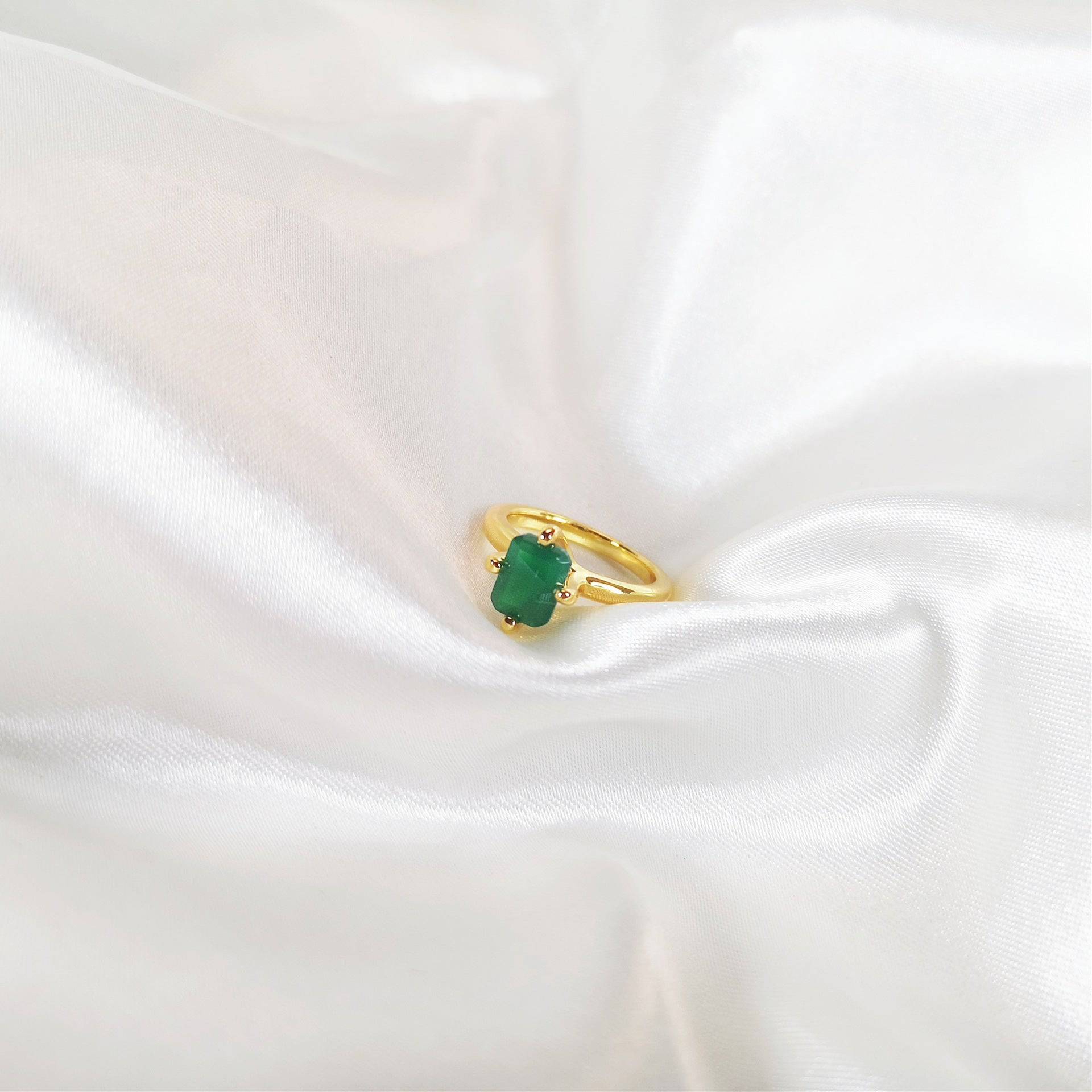 js-jewelry-green-agate-ring-gold-vermeil-36626660950249_424ec197-4a7a-4485-98dc-5444be963c83.jpg