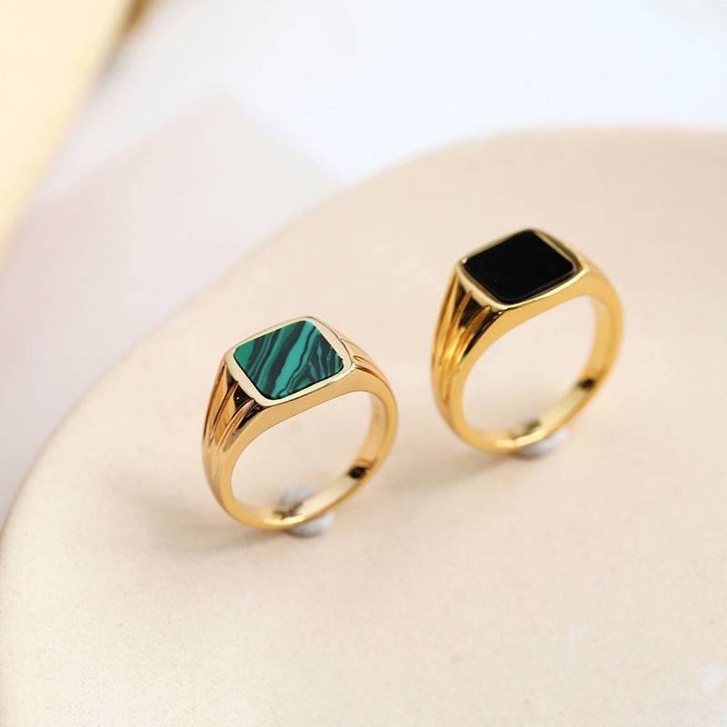 js-jewelry-malachite-signet-ring-gold-vermeil-36625820745961_e6dabf00-0e4c-4abb-b95e-718ff5b37bc0.jpg