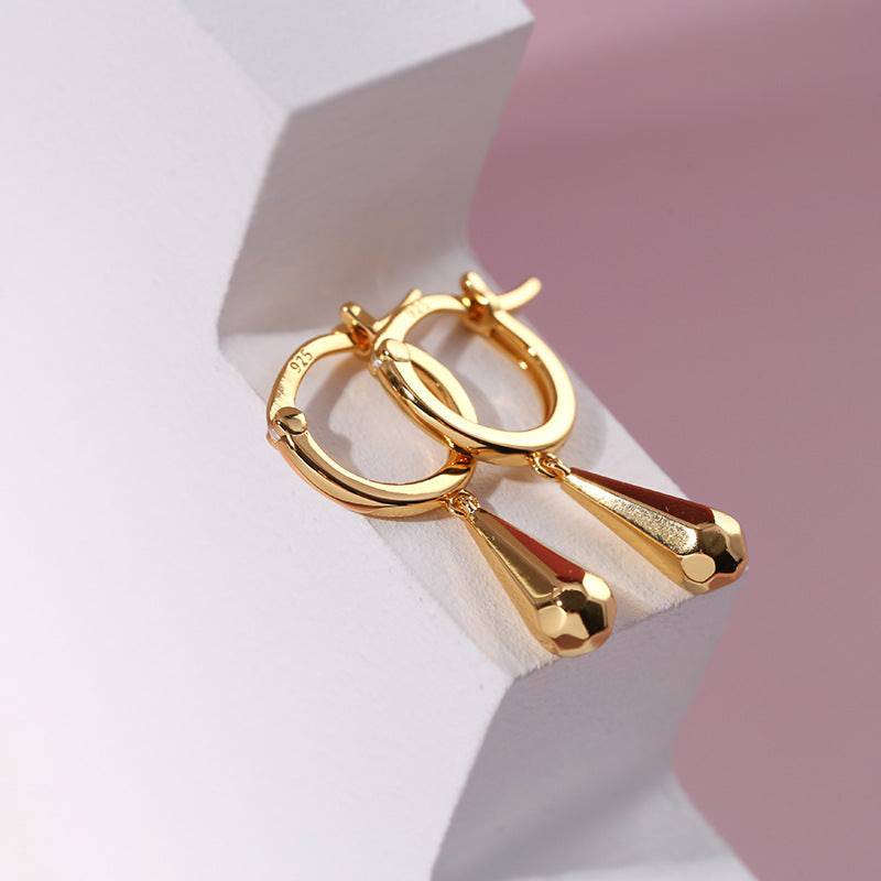 js-jewelry-mia-briolette-drop-huggie-hoop-earrings-gold-vermeil-36626179784937_6cbda9ef-7645-4f5e-8a33-3aa8c42c13bb.jpg