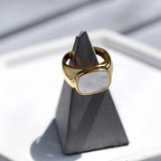 Square White Mother of Pearls Shell Black Onyx Ring